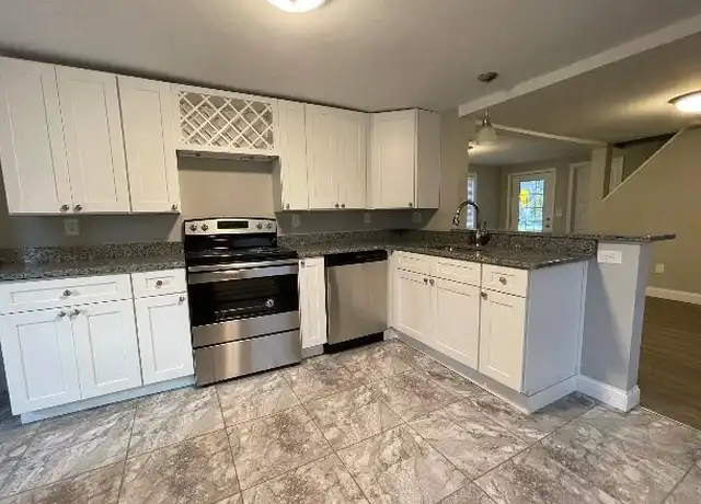 Property at 123 Williams St, Northampton, MA, 01060, 4 beds, 1 bath, [object Object]