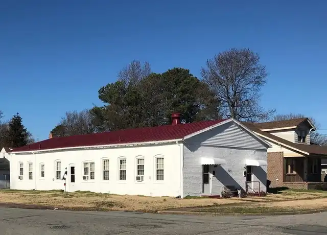 Property at 2424 Piedmont Ave Unit 1, Portsmouth, VA, 23704, 1 bed, 1 bath, [object Object]