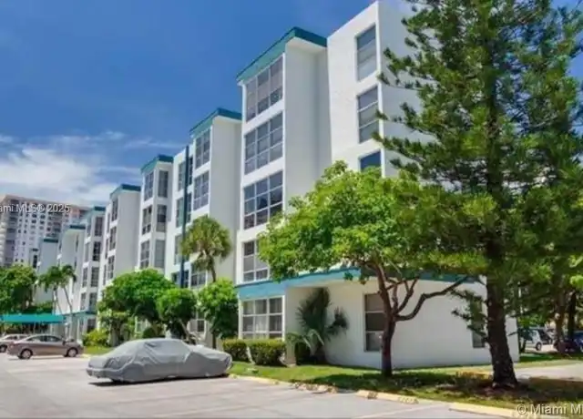 Property at 17570 Atlantic Blvd #406, Sunny Isles Beach, FL, 33160, 1 bed, 1 bath, [object Object]