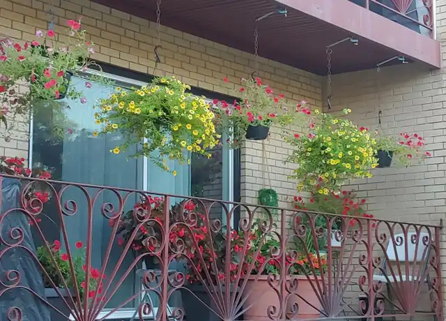 Property at 6720 N Damen Ave Unit 3B, Chicago, IL, 60645, 3 beds, 2 baths, [object Object]