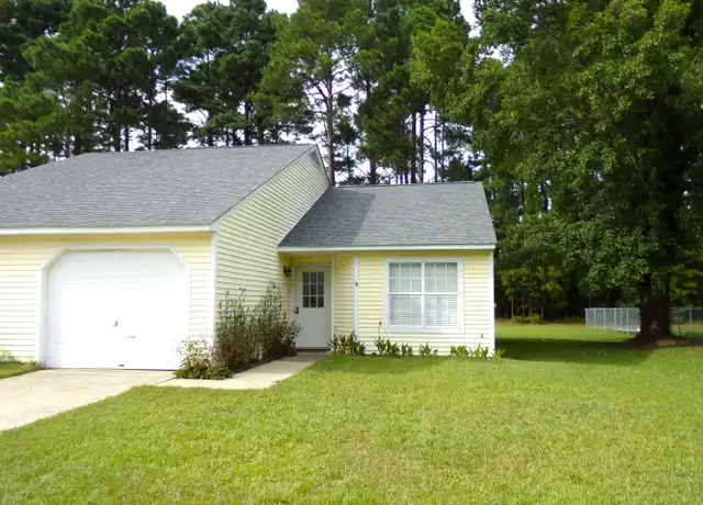 Property at 127 Village Ct, Havelock, NC, 28532, 2 beds, 2 baths, [object Object]