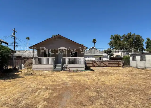 Property at 421 N Diana St, Fresno, CA, 93701, 2 beds, 1 bath, [object Object]