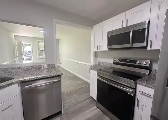 Property at 2252 Reuben St Unit B, Virginia Beach, VA, 23454, 2 beds, 1 bath, [object Object]