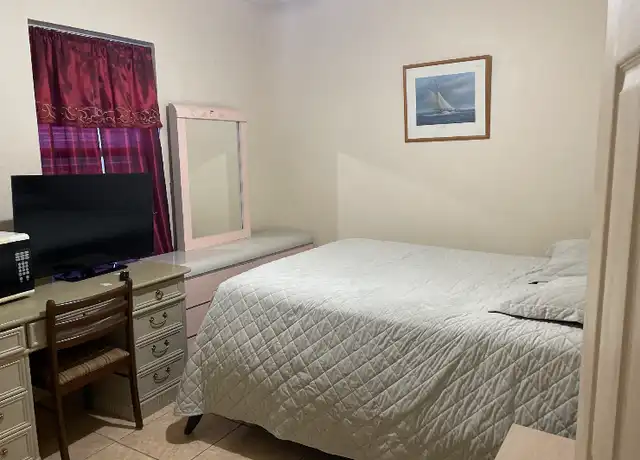 Property at 2461 48th Ave NE, Naples, FL, 34120, 1 bed, 1 bath, [object Object]