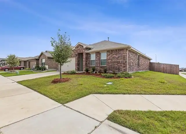 Property at 2229 Myrtle Beach Dr, Fort Worth, TX, 76108, 3 beds, 2 baths, [object Object]