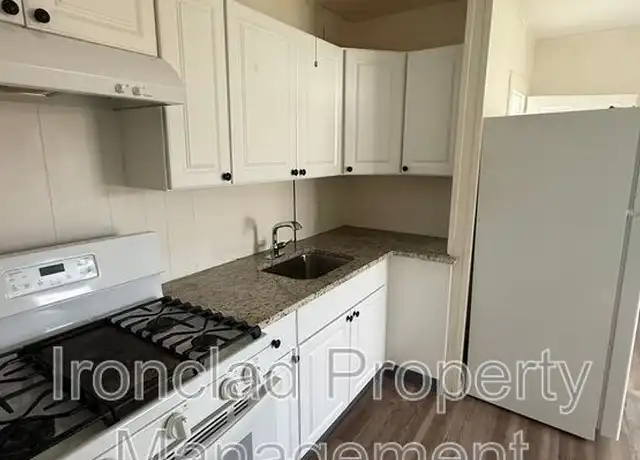 Property at 291 Spruce St Apt 3, Manchester, CT, 06040, 1 bed, 1 bath, [object Object]