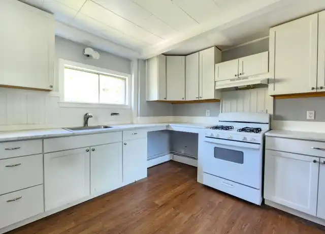 Property at 74 Wing St Unit 2, Bangor, ME, 04401, 2 beds, 1 bath, [object Object]