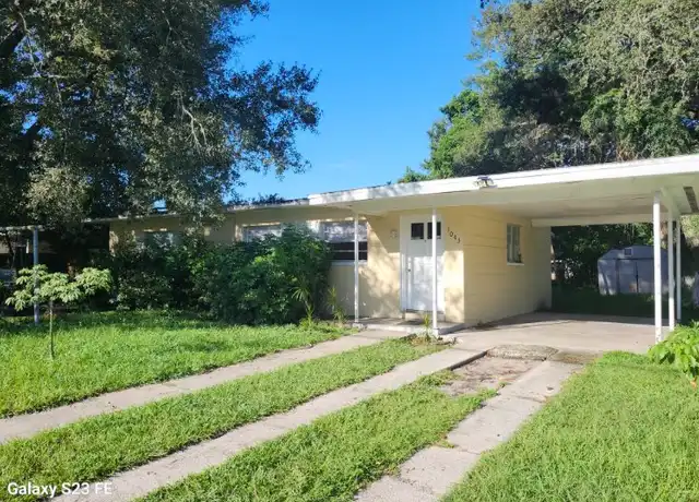 Property at 1043 30th St NW, Winter Haven, FL, 33881, 2 beds, 1 bath, [object Object]