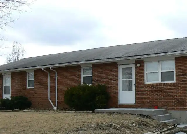 Property at 7001 N Moberly Dr Unit B, Columbia, MO, 65202, 3 beds, 1.5 baths, [object Object]