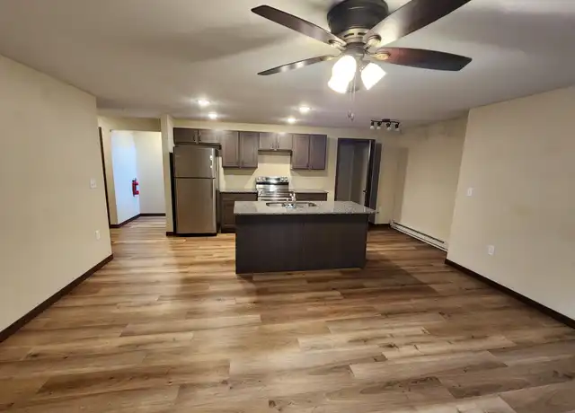 Property at 902 Menomonie St Unit 1, Eau Claire, WI, 54703, 2 beds, 1 bath, [object Object]