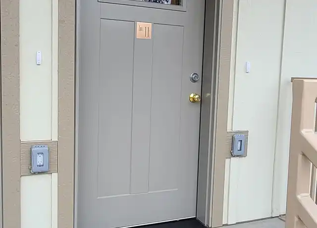 Property at 902 Menomonie St Unit 1, Eau Claire, WI, 54703, 2 beds, 1 bath, [object Object]