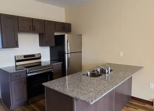 Property at 902 Menomonie St Unit 1, Eau Claire, WI, 54703, 2 beds, 1 bath, [object Object]