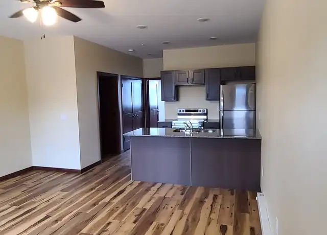 Property at 902 Menomonie St Unit 1, Eau Claire, WI, 54703, 2 beds, 1 bath, [object Object]