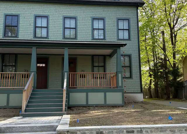 Property at 71 W Pine St unit 71 W PNE, Newton, MA, 3 beds, 2.5 baths, [object Object]