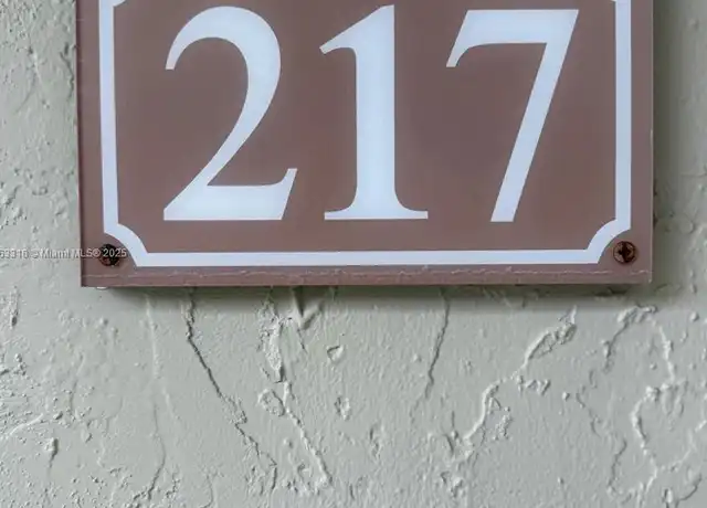 Property at 7701 Camino Real Unit A217, Miami, FL, 33143, 1 bed, 1 bath, [object Object]