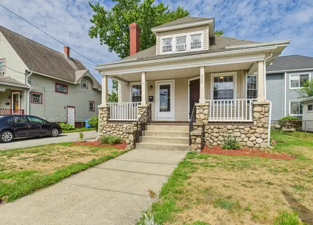 Property at 575 Pontiac Ave, Cranston, RI, 02910, 3 beds, 1.5 baths, [object Object]