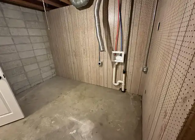 Property at 1106 35th St S, Great Falls, MT, 59405, 1 bed, 1 bath, [object Object]