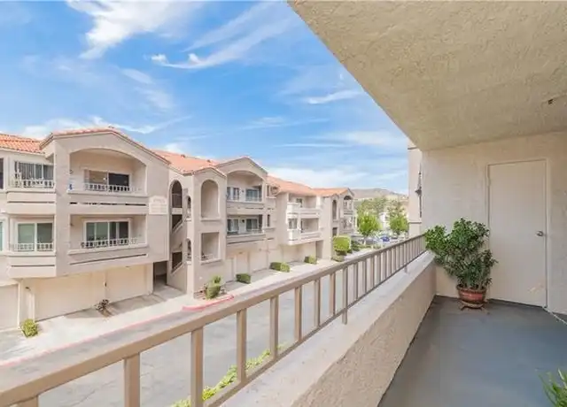 Property at 1980 Las Colinas Cir #206, Corona, CA, 92879, 1 bed, 1 bath, [object Object]
