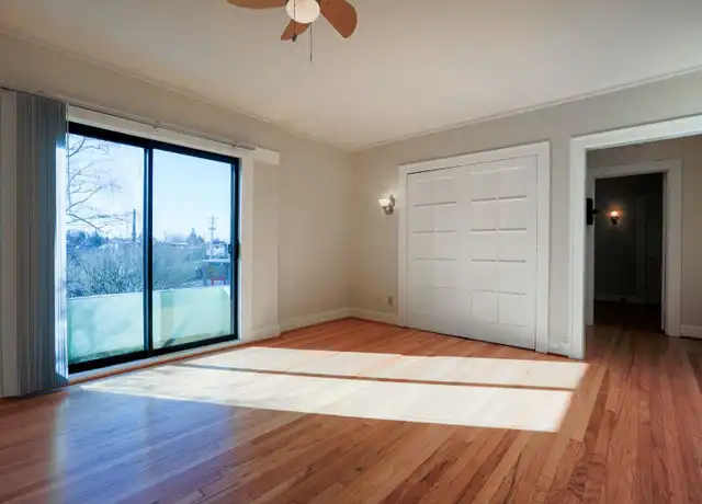 Property at CASTLE ROSE APARTMENTS (BALM05) - 2421 NE Irving St, Portland, OR, 97232, 1 bed, 1 bath, [object Object]