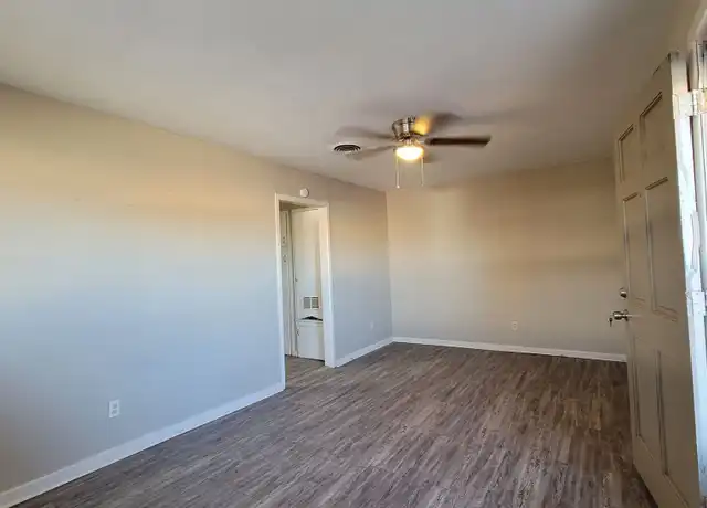 Property at 4429 31st St Unit A, Lubbock, TX, 79410, 2 beds, 1 bath, [object Object]