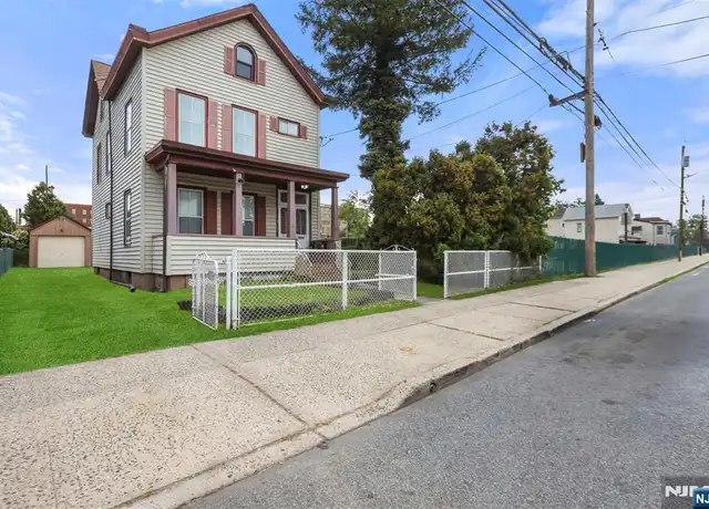Property at 100 Linden St Unit 2, Passaic, NJ, 07055, 2 beds, 1 bath, [object Object]