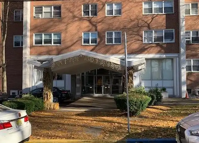 Property at 39 E 39th St Unit 4O, Paterson, NJ, 07514, 2 beds, 2 baths, [object Object]
