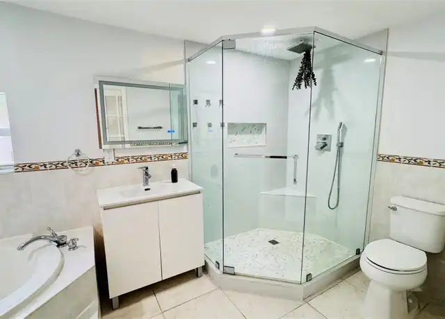 Property at 8820 N Bermuda Dr, Miramar, FL, 33025, 3 beds, 2 baths, [object Object]