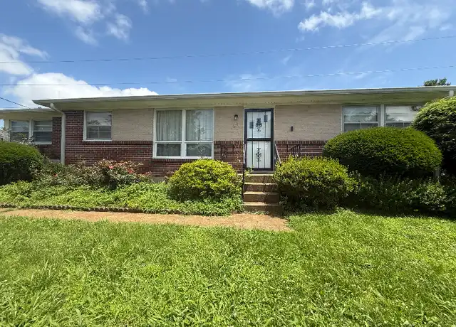 Property at 490 Sunliner Dr, Nashville, TN, 37209, 3 beds, 1 bath, [object Object]