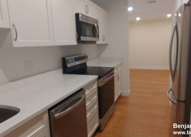 Photo of 33 Waterfall Dr Unit L, Canton, MA 02021
