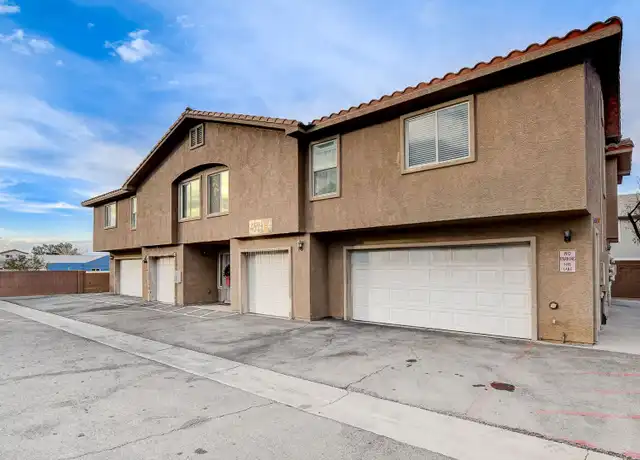 Property at 452 Hunter Dr Unit 1, Henderson, NV, 89011, 3 beds, 2 baths, [object Object]