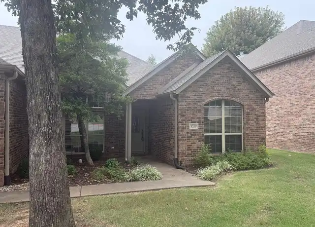 Property at 4251 N Meadow View Dr, Fayetteville, AR, 72703, 4 beds, 3 baths, [object Object]