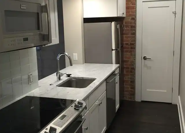 Property at 304 S Salina St Unit 5S, Syracuse, NY, 13202, 2 beds, 2 baths, [object Object]
