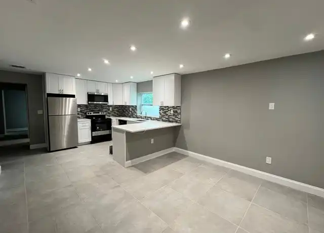 Property at 422 SW 4th Ave Unit A, Delray Beach, FL, 33444, 4 beds, 2 baths, [object Object]
