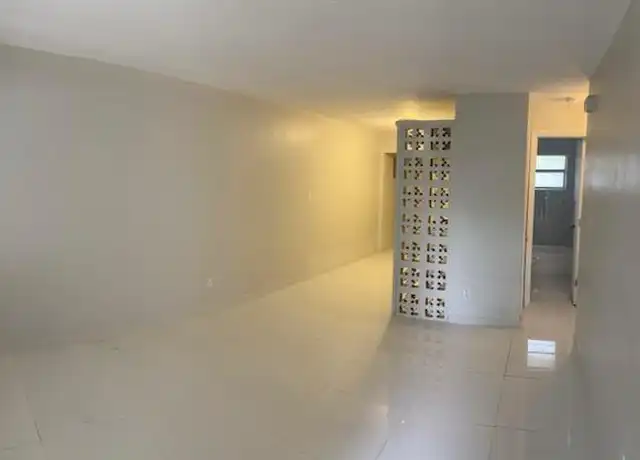 Property at 721 NW 4th Ave, Fort Lauderdale, FL, 33311, 2 beds, 1 bath, [object Object]