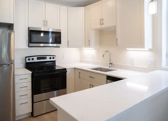 Property at 102 Westford St Unit 108-3, Lowell, MA, 01851, 3 beds, 2 baths, [object Object]