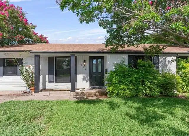 Property at 204 Ocean Dr, Richardson, TX, 75081, 4 beds, 2 baths, [object Object]