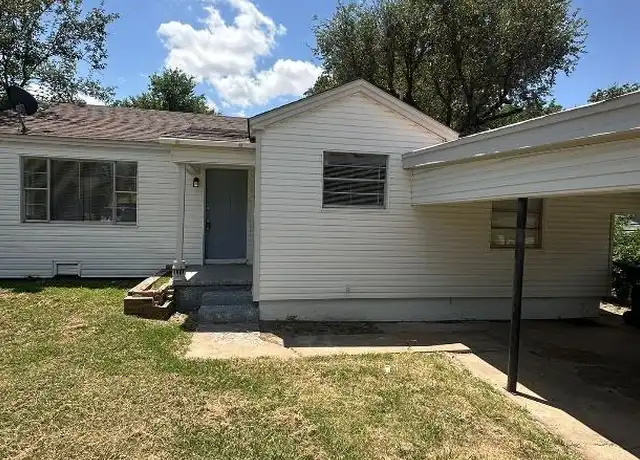 Property at 1912 NW Ozmun Ave, Lawton, OK, 73507, 3 beds, 1 bath, [object Object]