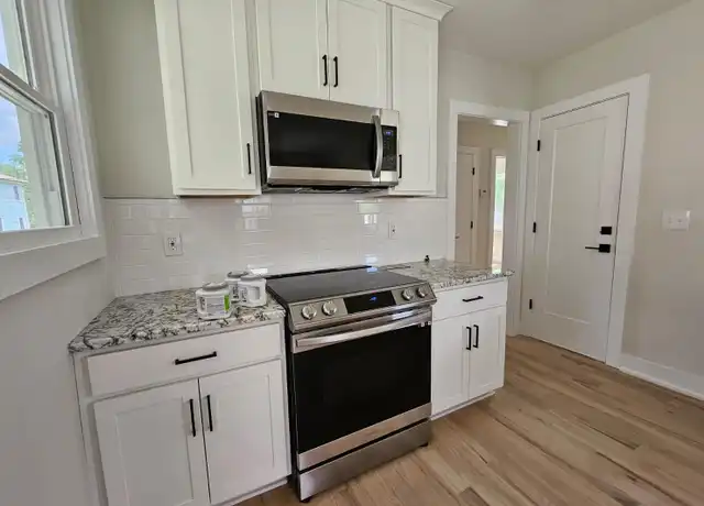 Property at 2818 Vaulx Ln, Nashville, TN, 37204, 2 beds, 1 bath, [object Object]