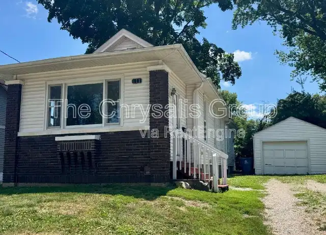 Property at 111 W Moore St, Ottawa, IL, 61350, 2 beds, 1 bath, [object Object]