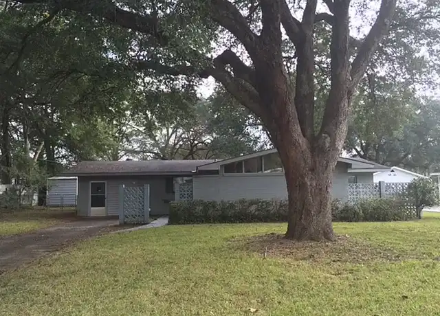 Property at 4359 Montclair Cir E, Mobile, AL, 36693, 3 beds, 1.5 baths, [object Object]