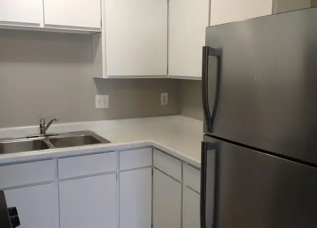 Property at 1405 4th Ave E, Shakopee, MN, 55379, 3 beds, 2 baths, [object Object]