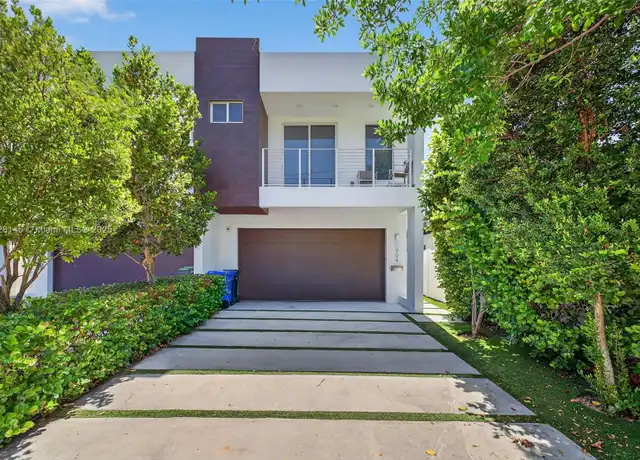 Property at 904 NE 15th Ave, Fort Lauderdale, FL, 33304, 4 beds, 3.5 baths, [object Object]