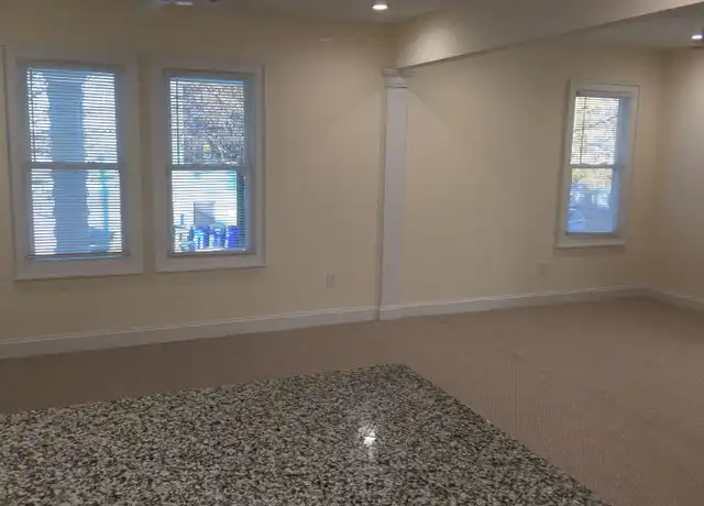 Property at 109 E 39th St Unit 01, Norfolk, VA, 23504, 1 bed, 1 bath, [object Object]
