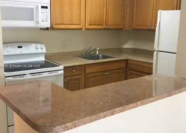 Property at 10757 Cleary Blvd #103, Plantation, FL, 33324, 2 beds, 1 bath, [object Object]