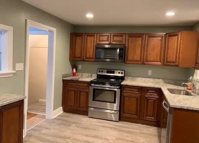 Property at 804 Gaskill Ave, Jeannette, PA, 15644, 3 beds, 1.5 baths, [object Object]