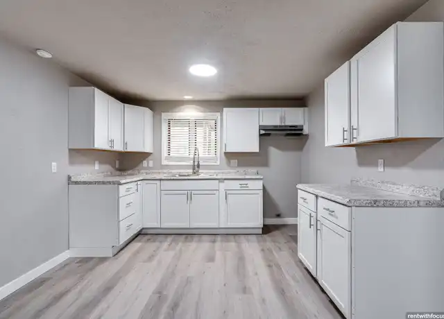 Property at 100 W 4th St Unit 100, Kaukauna, WI, 54130, 3 beds, 1 bath, [object Object]