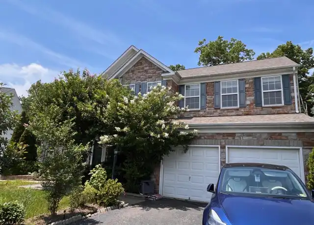 Property at 16268 Eagle Flight Cir, Woodbridge, VA, 22191, 5 beds, 2.5 baths, [object Object]