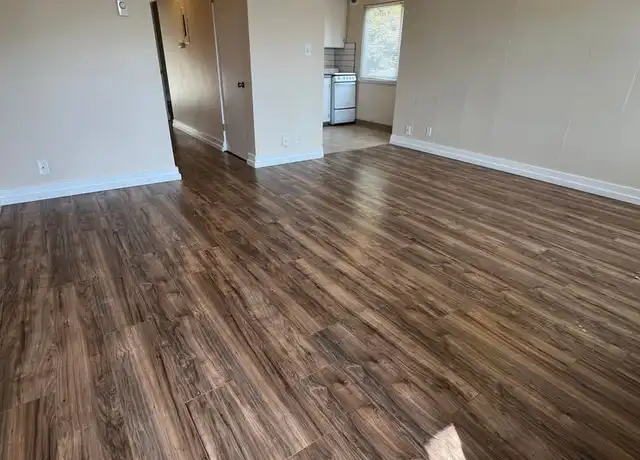 Property at 10 Blaine St Unit 8, Seattle, WA, 98109, 2 beds, 1 bath, [object Object]