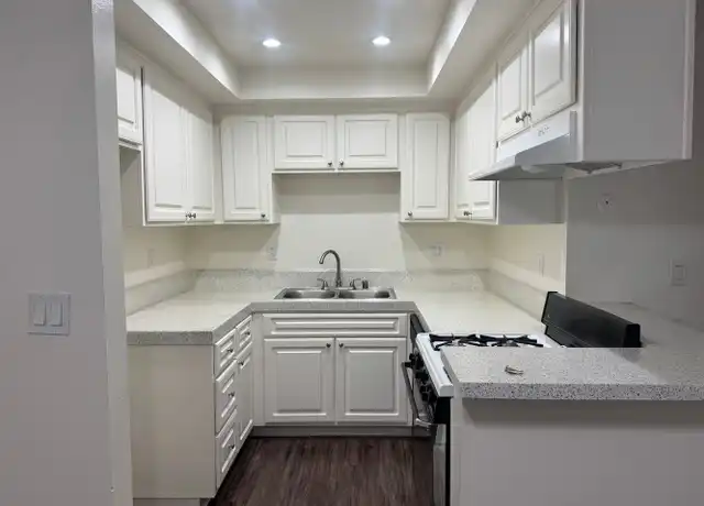 Property at 171 Mariposa Apartments - 175 S Rio Vista St, Anaheim, CA, 92806, 1 bed, 1 bath, [object Object]