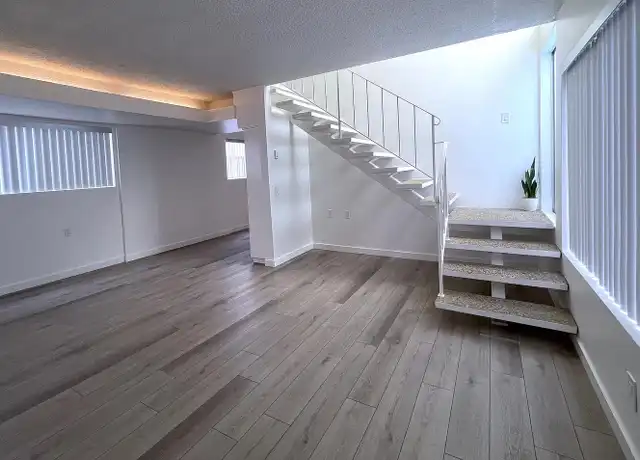 Property at 134 7th St Unit 2, Seal Beach, CA, 90740, 2 beds, 1.5 baths, [object Object]